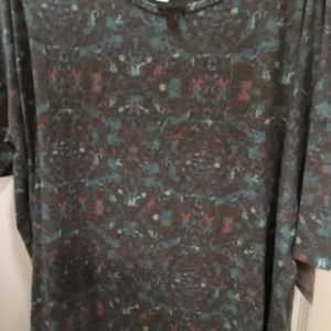 Lularoe Irma 2xl charcoal bkgrnd flowery